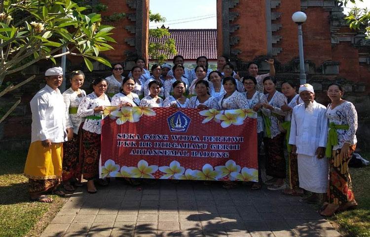 Widya Pertiwi Gelar Tirta Yatra