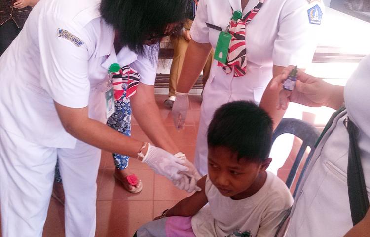 Wujudkan Generasi Sehat, Desa Abiansemal Gelar Vaksin JE