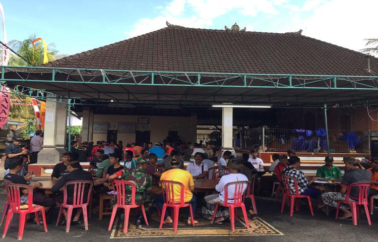 “Lomba Ceki” Di hadiri bapak Prebekel Abiansemal Ramaikan Banjar gunung