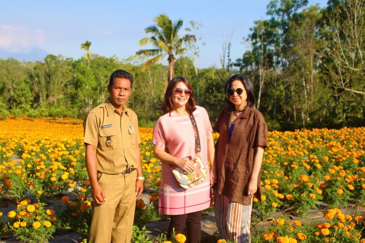 Istri Petinggi POLRI ke Belok/Sidan Hanya Untuk selfie.