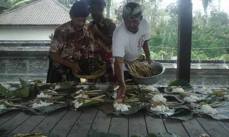 Mengapa tradisi "mecacar" harus tetap dilestarikan di Belok/Sidan? Ini alasannya.