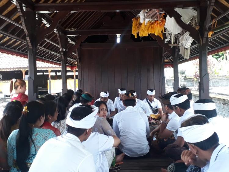 Rapat Rutin Yang Dilakukan Oleh Krama Suci Banjar Sekarmukti.