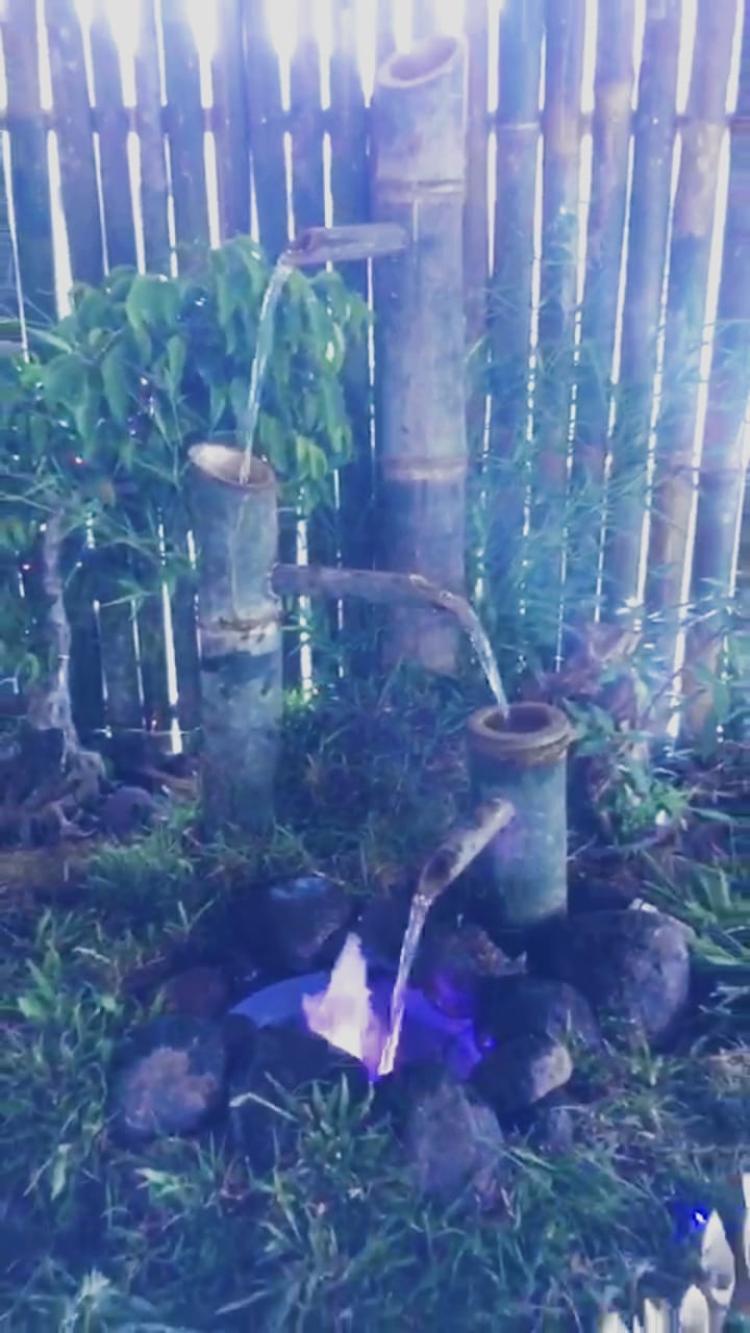 St Sekar Sari Gunakan Bambu Menjadi Sebuah Karya Seni