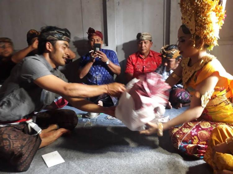 Suka Duka St Sekar Sari Sekarmukti Belok/Sidan.