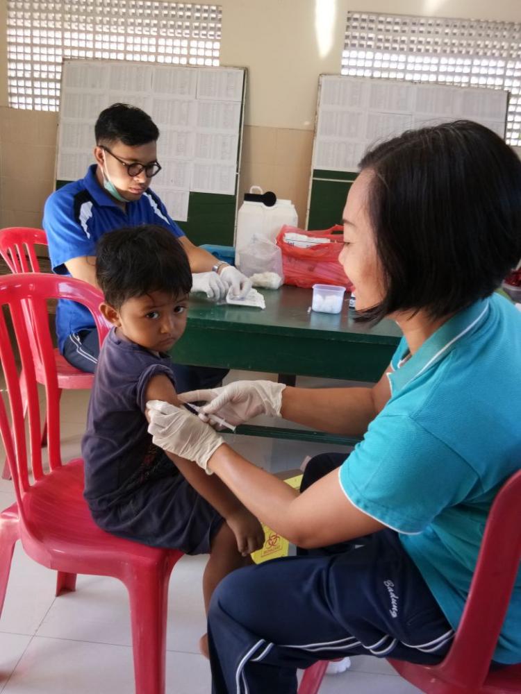 Imunisasi JE di banjar Padang Tawang