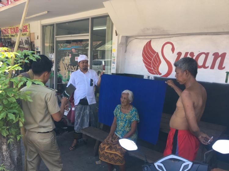 Jemput bola E-KTP untuk lansia