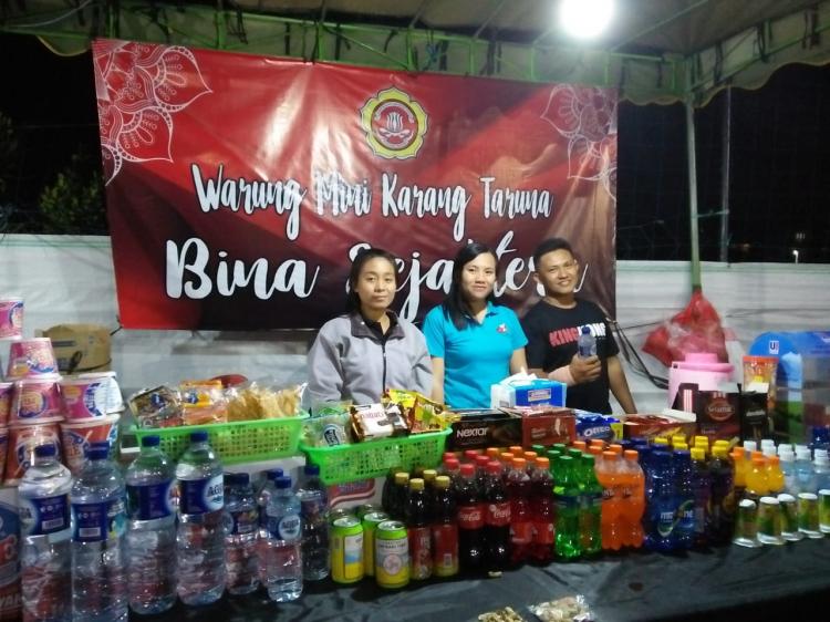 Mengenal dunia usaha melalui warung Mini Karang Taruna