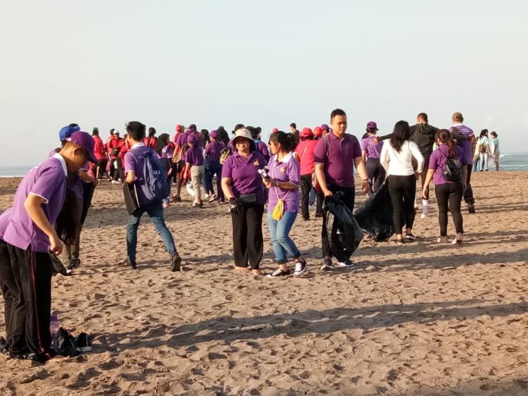 Peduli wisata pantai