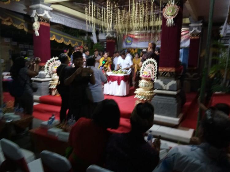 Rayakan HUT,  LPD Canggu bagi-bagi hadiah