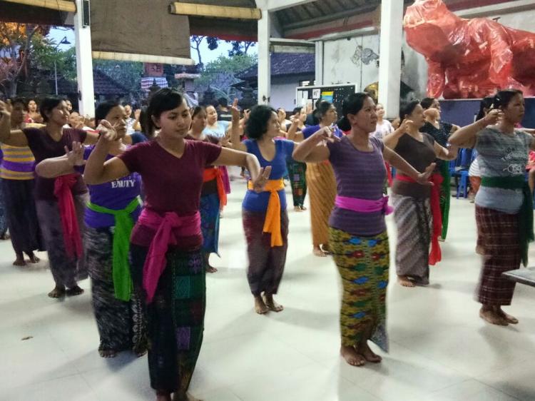 Ritual ,Rejang Renteng