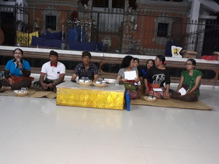 Sosialisasi Bank sampah di banjar Babakan, Canggu