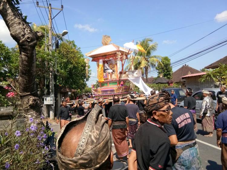 TRADISI , PITRAYADNYA/NGABEN