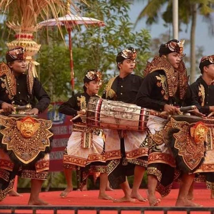 BALEGANJUR DUTA DESA GULINGAN JUARA DI HATI MASYARAKAT