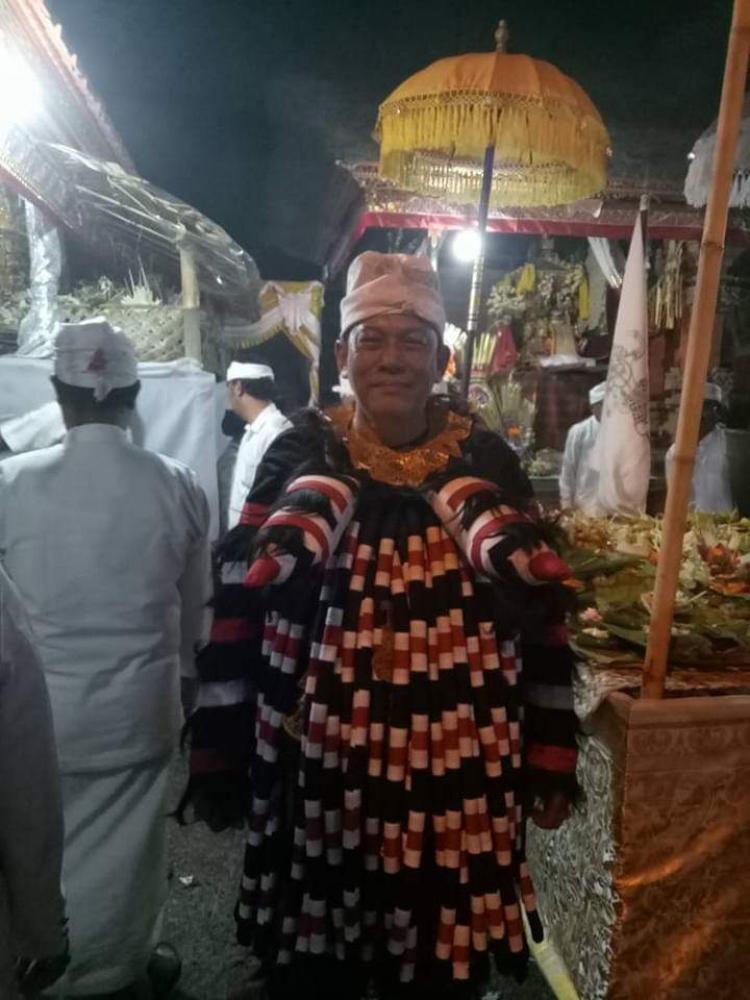 KEPALA DINAS KOPERASI BALI NYOLAHANG SESUHUNAN