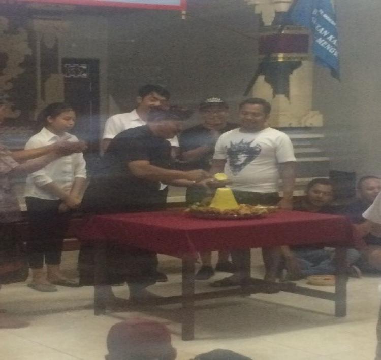 Merayakan HUT  ST. Mekar  Jaya, dihadiri klian Adat, Dinas. Dan jajaran pengurus   Br. Babakan Kangin