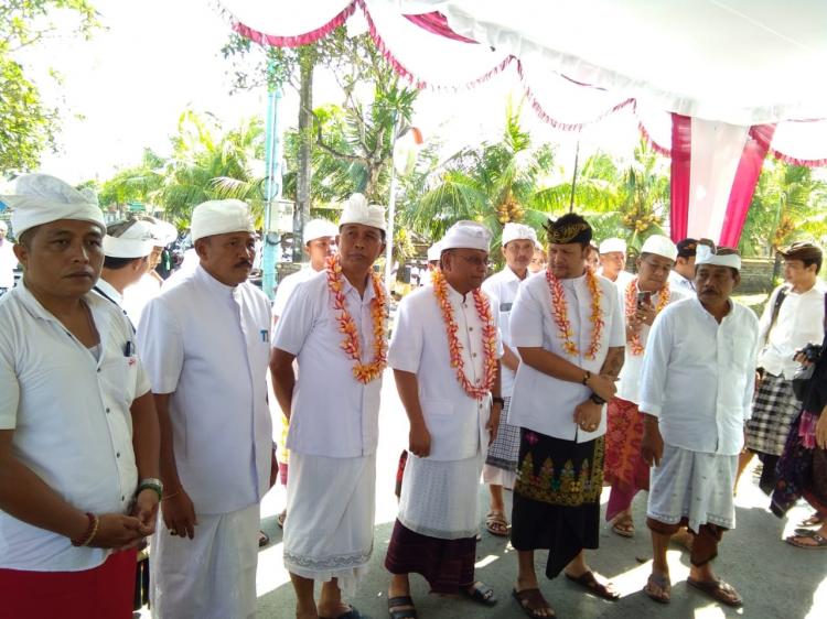 PERBEKEL GULINGAN DAMPINGI STAF AHLI BUPATI BADUNG