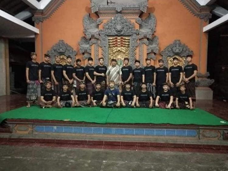 PERBEKEL MEMBAKAR SEMANGAT TIM BALEGANJUR