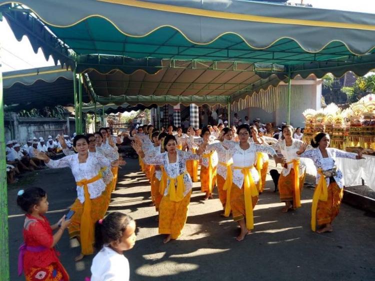 PKK BANJAR  BADUNG LEMUH MEGENYOLAN