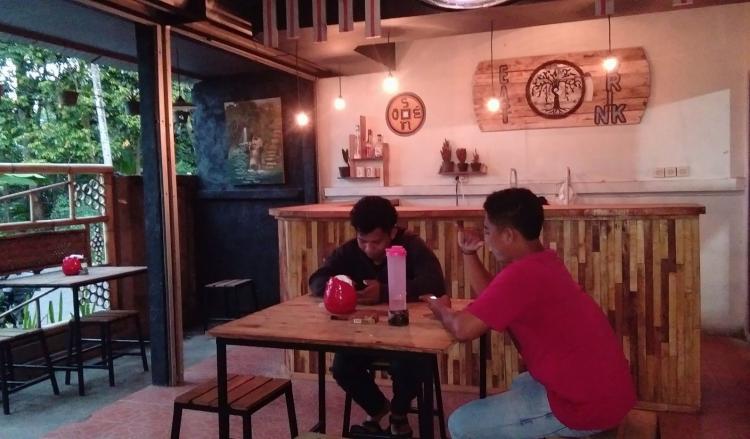 WARUNG SEEMO WARUNG MAKAN JAMAN NOW