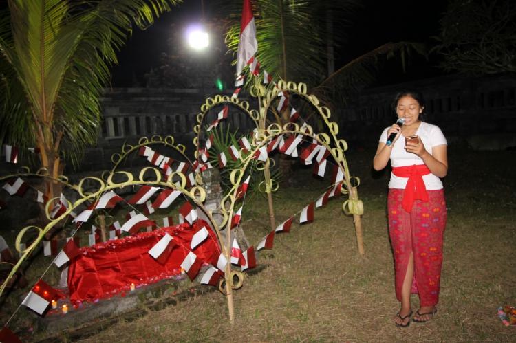 Aksi St Karya Graha Raharja Saat Malam Renungan