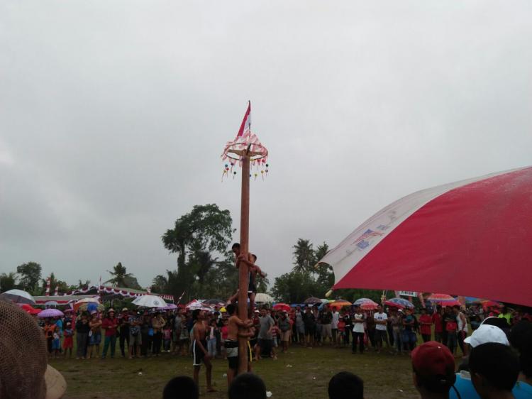HUJAN MENGGUYUR NAMUN SEMANGAT TAK LUNTUR