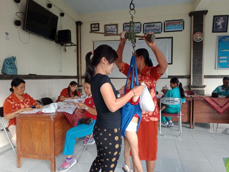 MENJAGA TUMBUH KEMBANG ANAK DARI USIA DINI