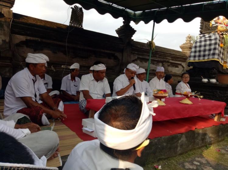 PUJAWALI PURA PASEK TOHJIWA DIHADIRI OLEH DPRD KAB. BADUNG DAN PERBEKEL DESA KEKERAN