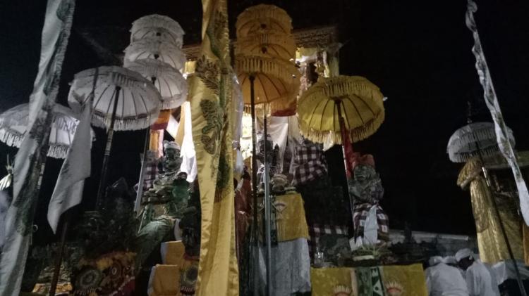 Piodalan Ring Pura Penataran Desa Kaja Kekeran