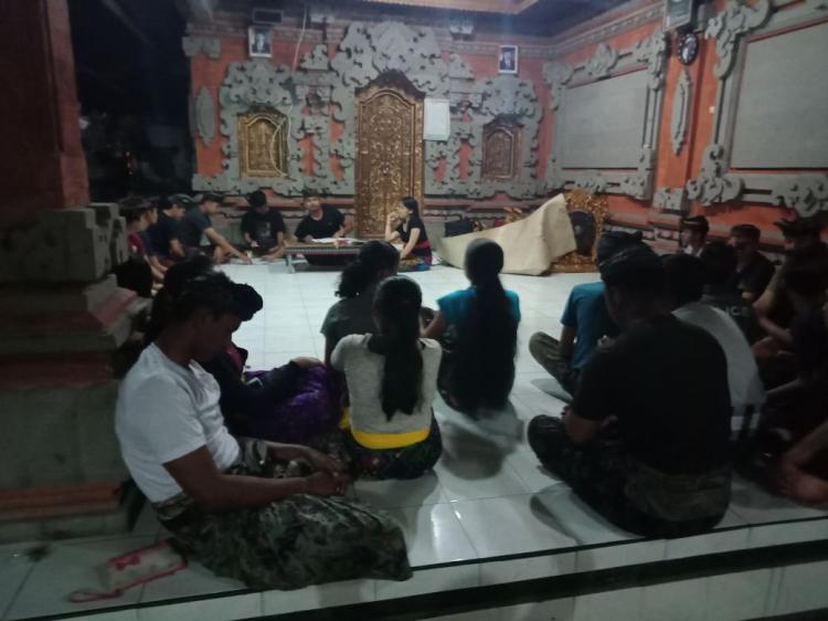 Rapat Rutin Sekaa Teruna Swadharma Karya
