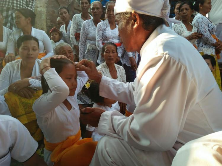 UPACARA PAWINTENAN RING PURA PASEK TOHJIWA
