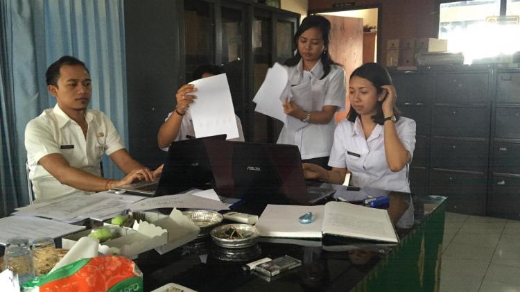 Kompak, Rampungkan RAPBdes 2019 Perangkat Desa lembur