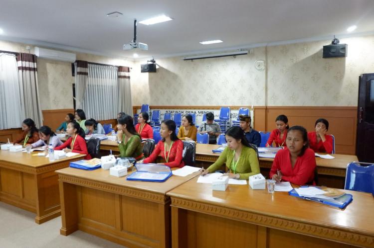 Peduli Bahasa Ibu, Desa Mengwi Gelar Pelatihan Ugrawakia (MC) Berbahasa Bali