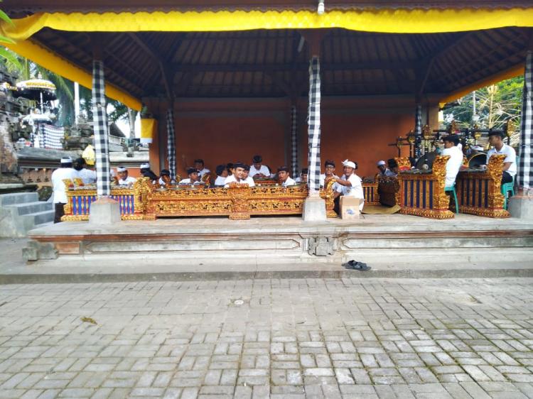 Sekaa Gong Gita Nirmala