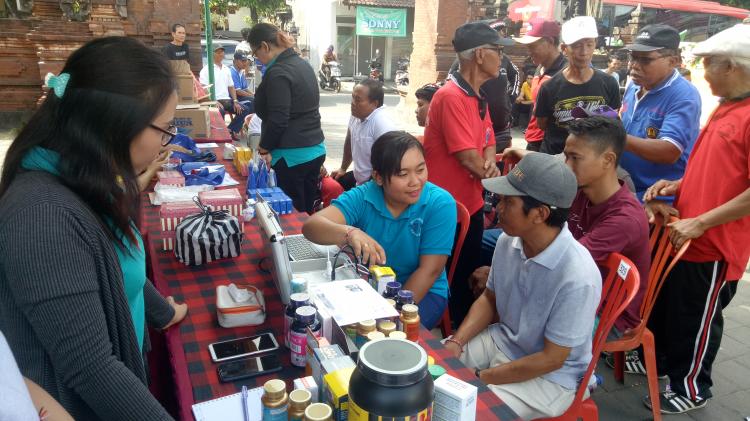 Cek Kesehatan Gratis HUT LPD Desa Adat Munggu