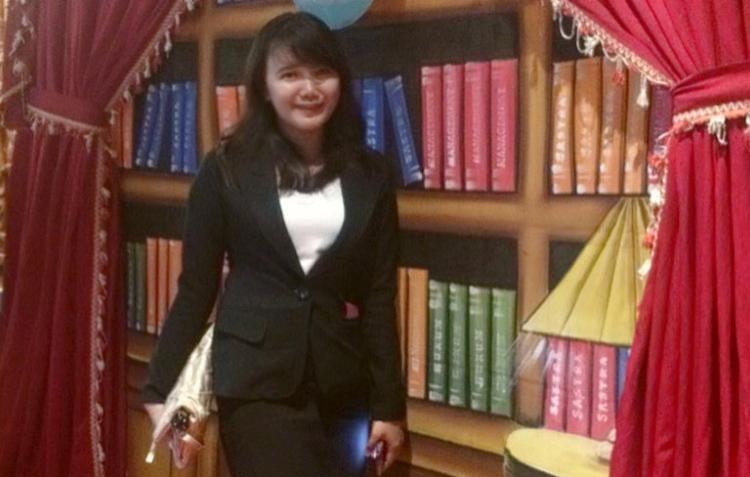 Dosen Muda, Cantik dan Berprestasi