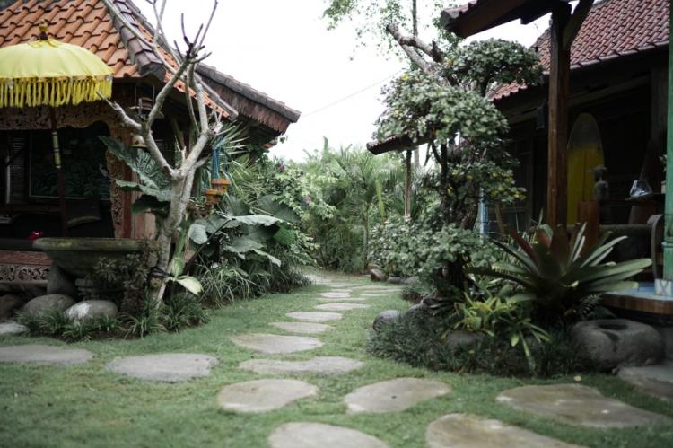 Guest House Tema Klasik Kini Hadir Di Desa Munggu