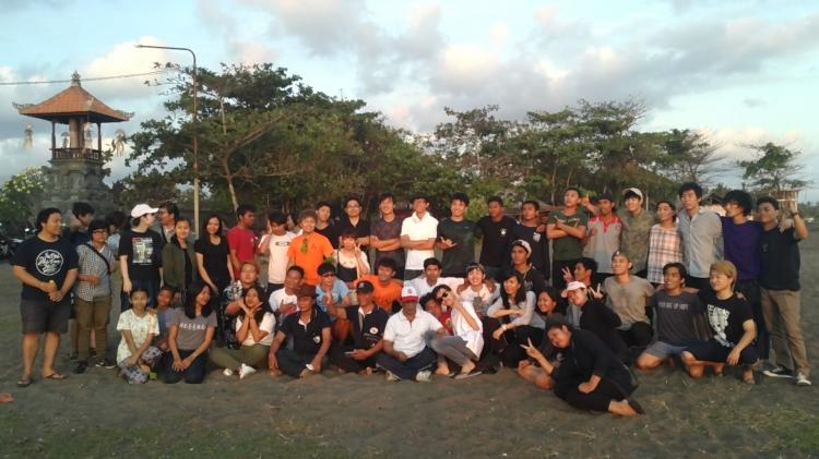Persahabatan Indonesia Jepang Bersemi di Pantai Munggu