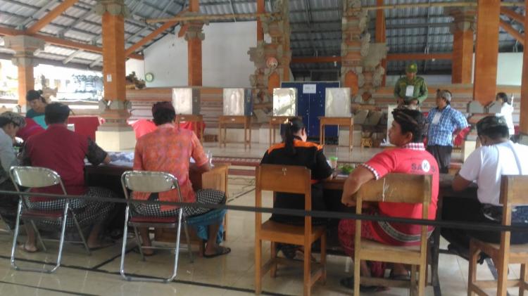 EUPHORIA PILGUB BALI DI TPS 1 DESA PANGSAN