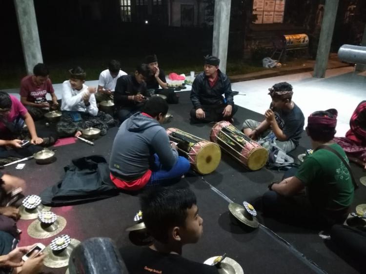 GIAT LATIHAN BALEGANJUR DESA PANGSAN MENJELANG KONTES DI KECAMATAN