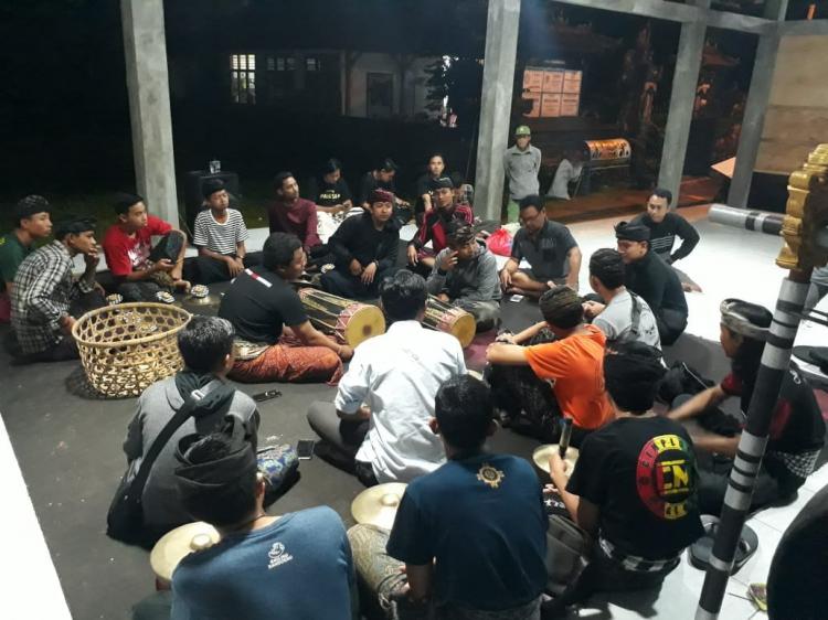 LATIHAN BALEGANJUR JONG GEMBYONG KTCB DESA PANGSAN