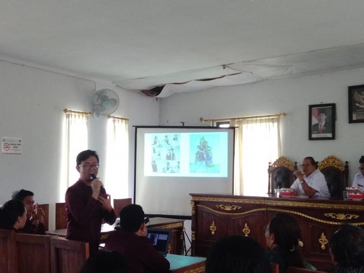 MAHASISWA KKN ISI DENPASAR PAPARKAN PROGRAM KERJA DI DESA PANGSAN