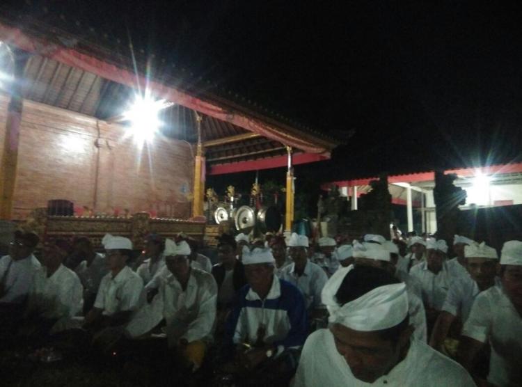 UPACARA PIODALAN DI PURA PUNCAK BANUA BR. PUNDUNG DESA PANGSAN