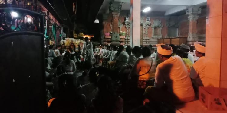 Odalan di Pura Melanting tepat pada Hari Rainan Tumpek Landep