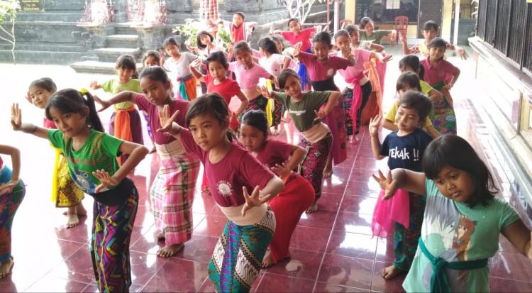 “SANGGAR SUKMA BUDAYA” sanggar PELESTARI TARI BALI