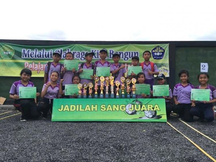 GUS LANANG DAN GUS POP ANTARKAN ANAK-ANAK BOCER JADI TERBAIK DI BADUNG