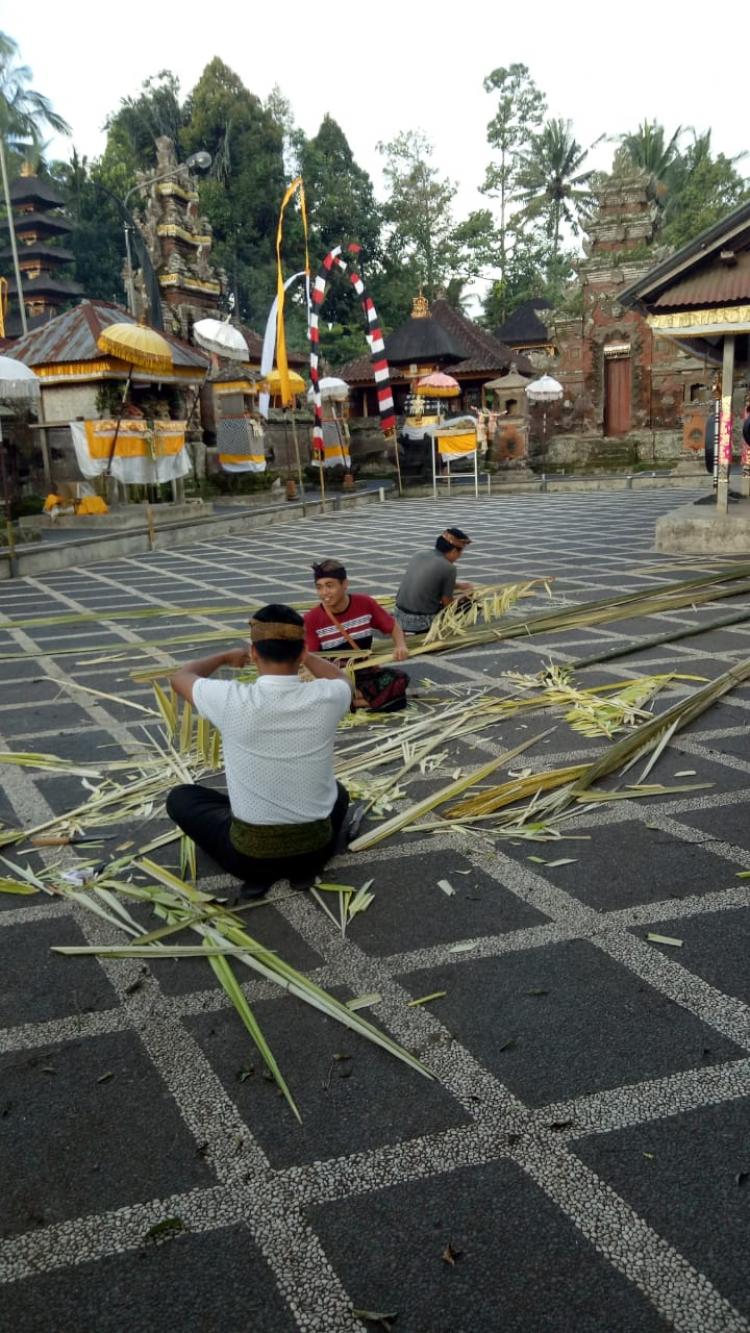 NGAYAH NGIAS, ST.TRI EKA LAKSANA TANAMKAN JIWA SOSIAL SEJAK DINI