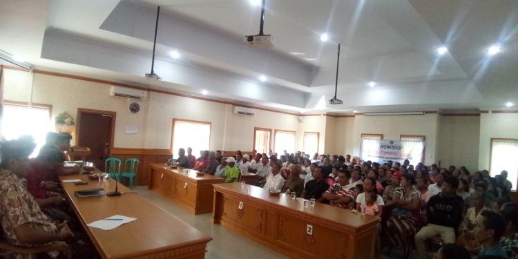PADAT KARYA TUNAI, MASYARAKAT DESA SANGEH HARUS IKUT AMBIL BAGIAN