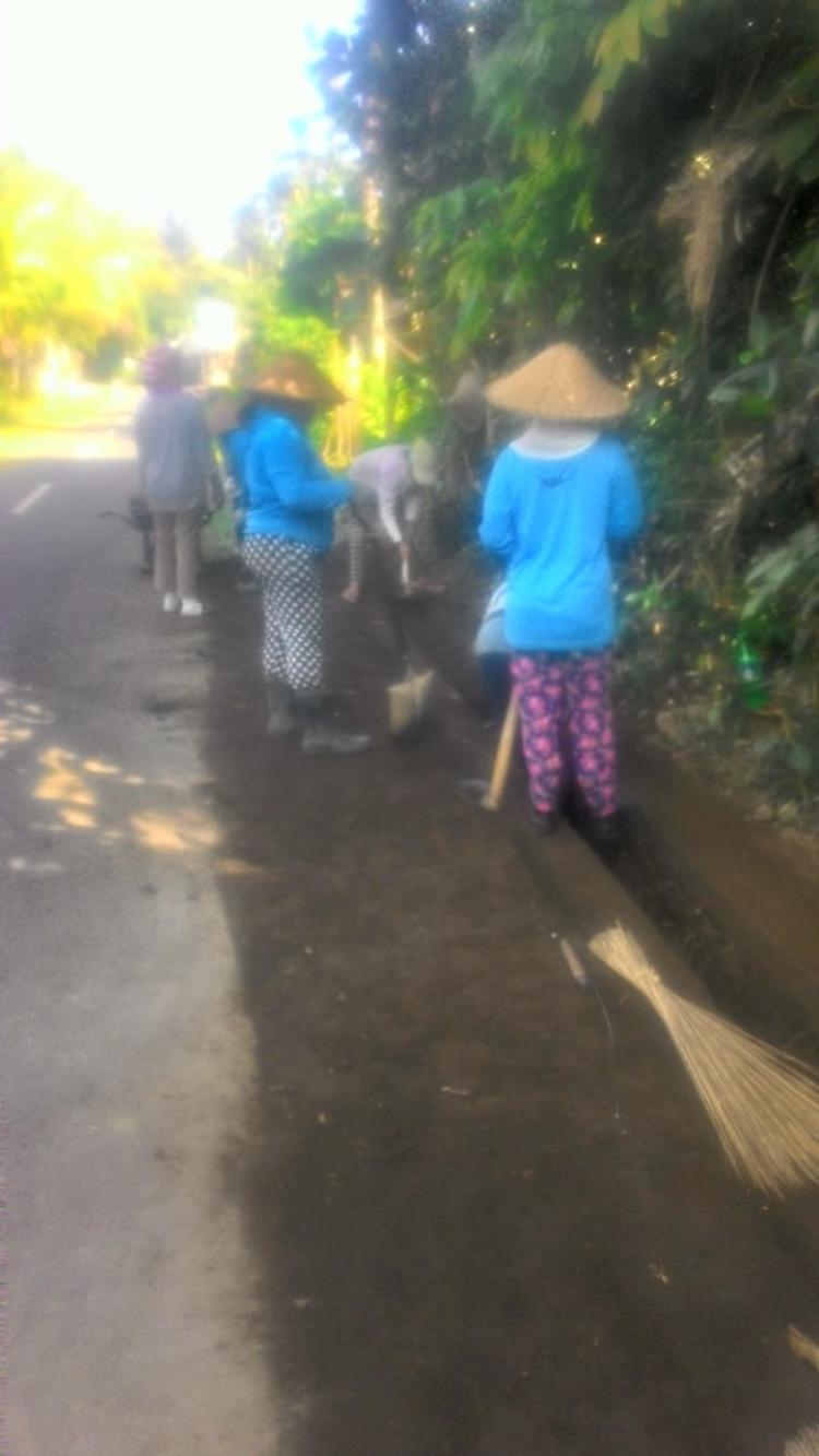 PERAWATAN JALAN DESA