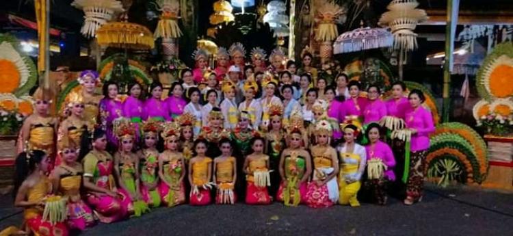 SEMANGAT NGAYAH WARGA DESA SANGEH