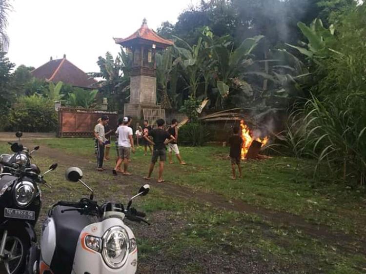 ST. SARI GUNA MERERESIK